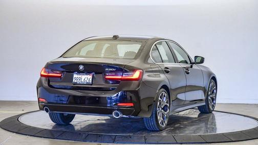 2025 BMW 330 330i