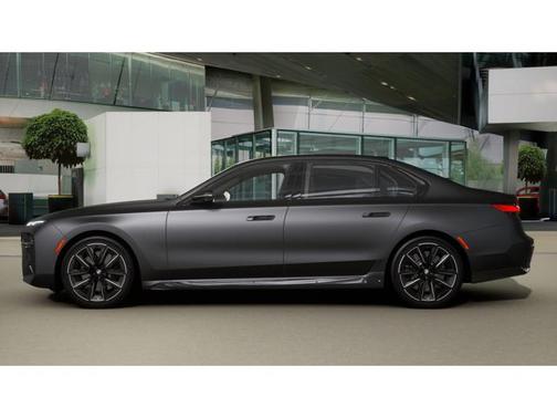2025 BMW 740 i