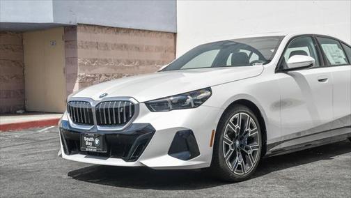 2025 BMW i5 eDrive40