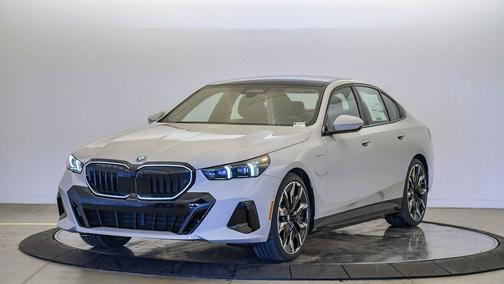 2026 BMW 550e xDrive
