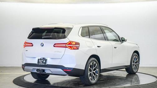 Mineral White Metallic 2026 BMW X3 30 xDrive