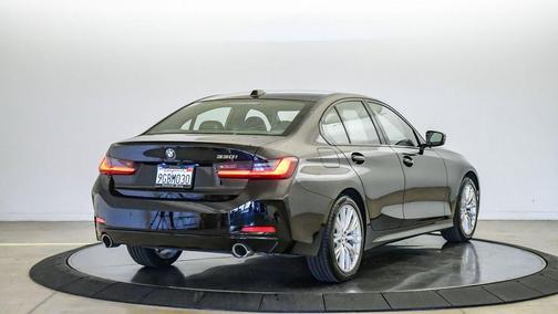 Jet Black 2023 BMW 330 330i