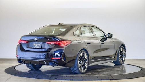 2026 BMW M440 i xDrive