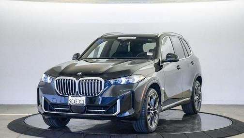 Black Sapphire Metallic 2024 BMW X5 sDrive40i