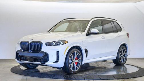 Mineral White Metallic 2026 BMW X5 PHEV xDrive50e