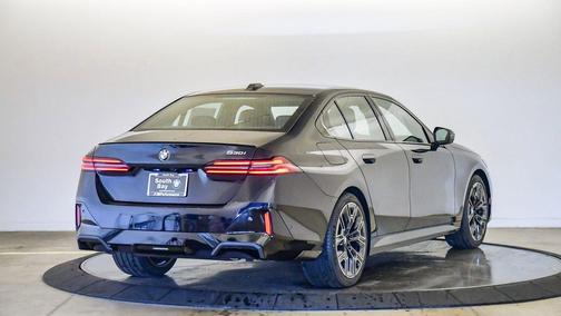 Carbon Black Metallic 2026 BMW 530 530i