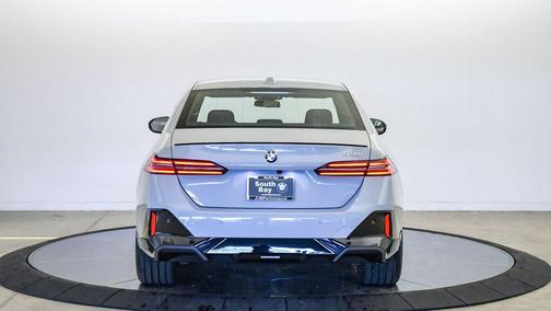 Brooklyn Grey Metallic 2026 BMW 530 530i