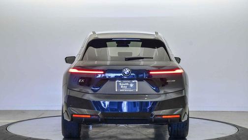 2026 BMW iX xDrive60