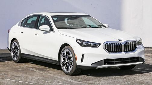 2025 BMW 530 i