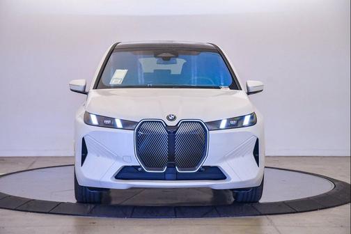 2026 BMW iX xDrive45