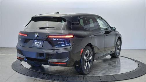 2026 BMW iX xDrive45
