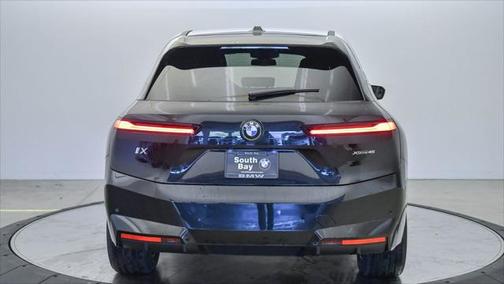 2026 BMW iX xDrive45