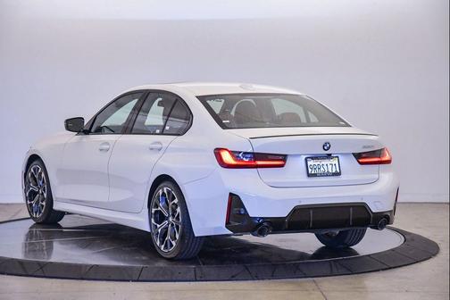 2025 BMW 330 i