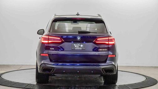 2020 BMW X5 M50i