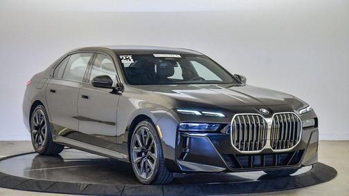 2023 BMW 740 i
