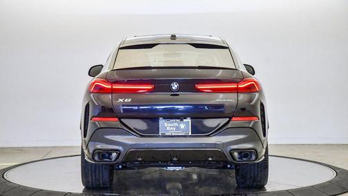 2026 BMW X6 xDrive40i