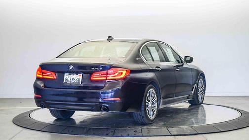 Imperial Blue Metallic 2018 BMW 530e iPerformance