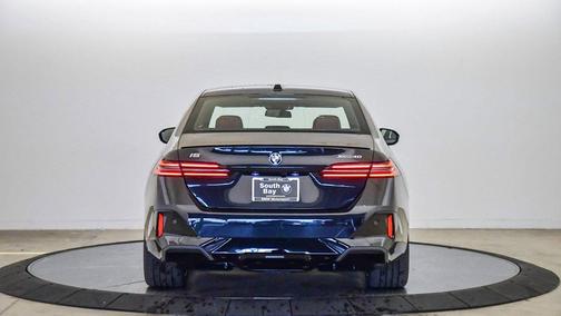 2026 BMW i5 xDrive40