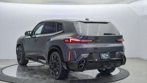 2025 BMW XM Base