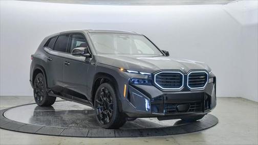 2025 BMW XM Base