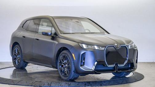 2026 BMW iX xDrive60