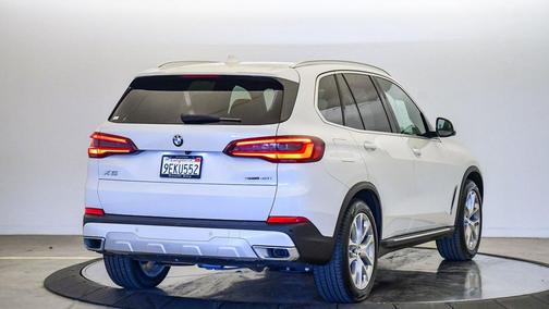 2023 BMW X5 sDrive40i