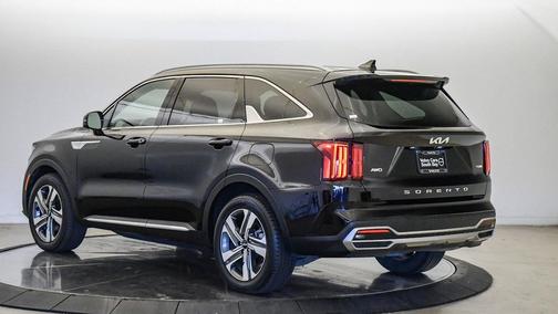 Aurora Black 2022 Kia Sorento Plug-In Hybrid SX