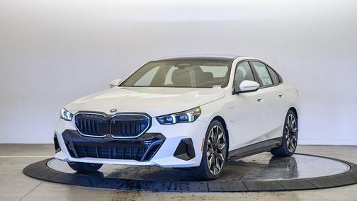 2026 BMW 550e xDrive