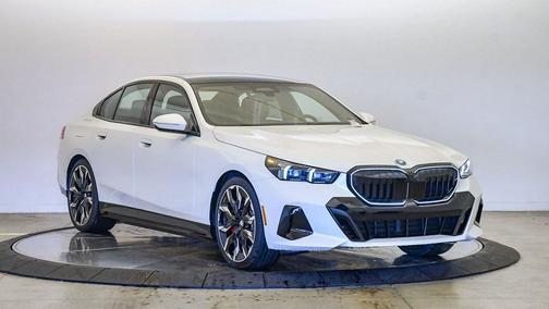 2026 BMW 550e xDrive
