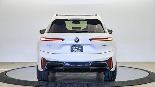 2026 BMW iX xDrive45