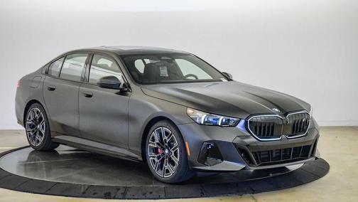 Frozen Deep Gre 2027 BMW i5 eDrive40