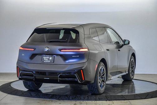 2026 BMW iX xDrive45