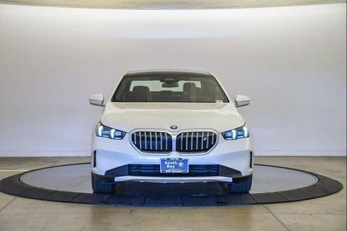 2026 BMW i5 xDrive40