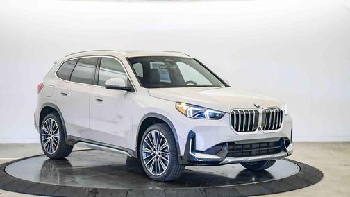 Dune Grey Metallic 2026 BMW X1 xDrive28i