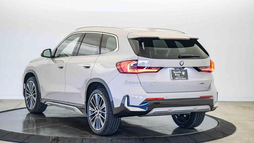 Dune Grey Metallic 2026 BMW X1 xDrive28i