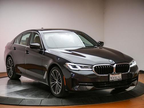 Dark Graphite Metallic 2023 BMW 530e Base