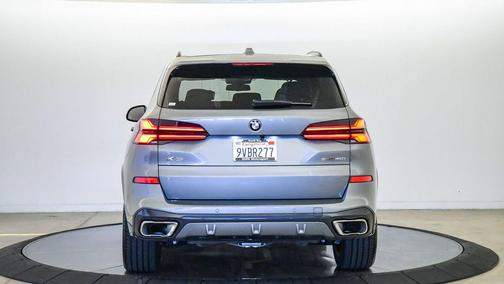 Skyscraper Grey Metallic 2026 BMW X5 sDrive40i