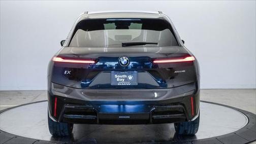 2026 BMW iX xDrive45