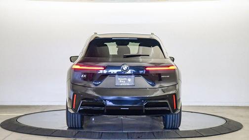 2026 BMW iX xDrive45