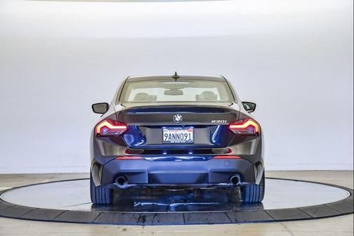 2022 BMW 230 i