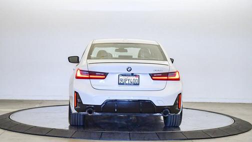 2025 BMW 330 330i