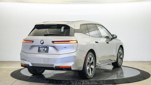 Space Silver Metallic 2026 BMW iX xDrive45