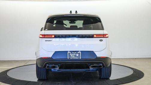 White 2023 Land Rover Range Rover Sport SE