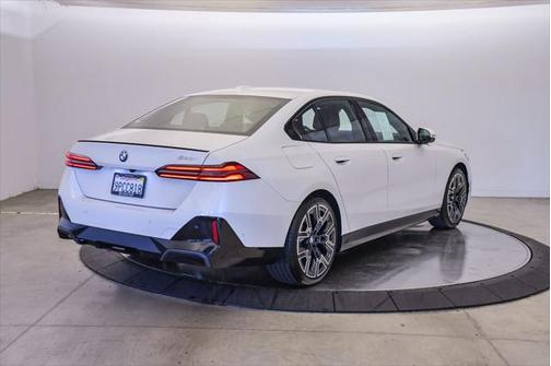 2025 BMW 530 i
