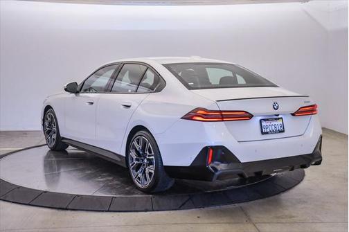2025 BMW 530 i