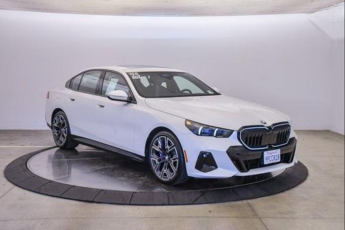 2025 BMW 530 i
