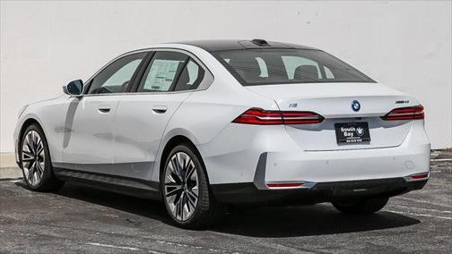 2025 BMW i5 xDrive40