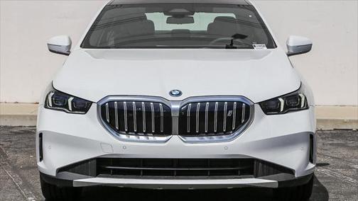 2025 BMW i5 xDrive40