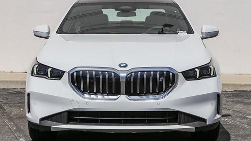 2025 BMW i5 xDrive40