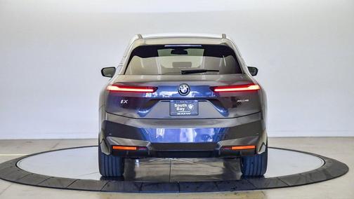 2026 BMW iX xDrive45
